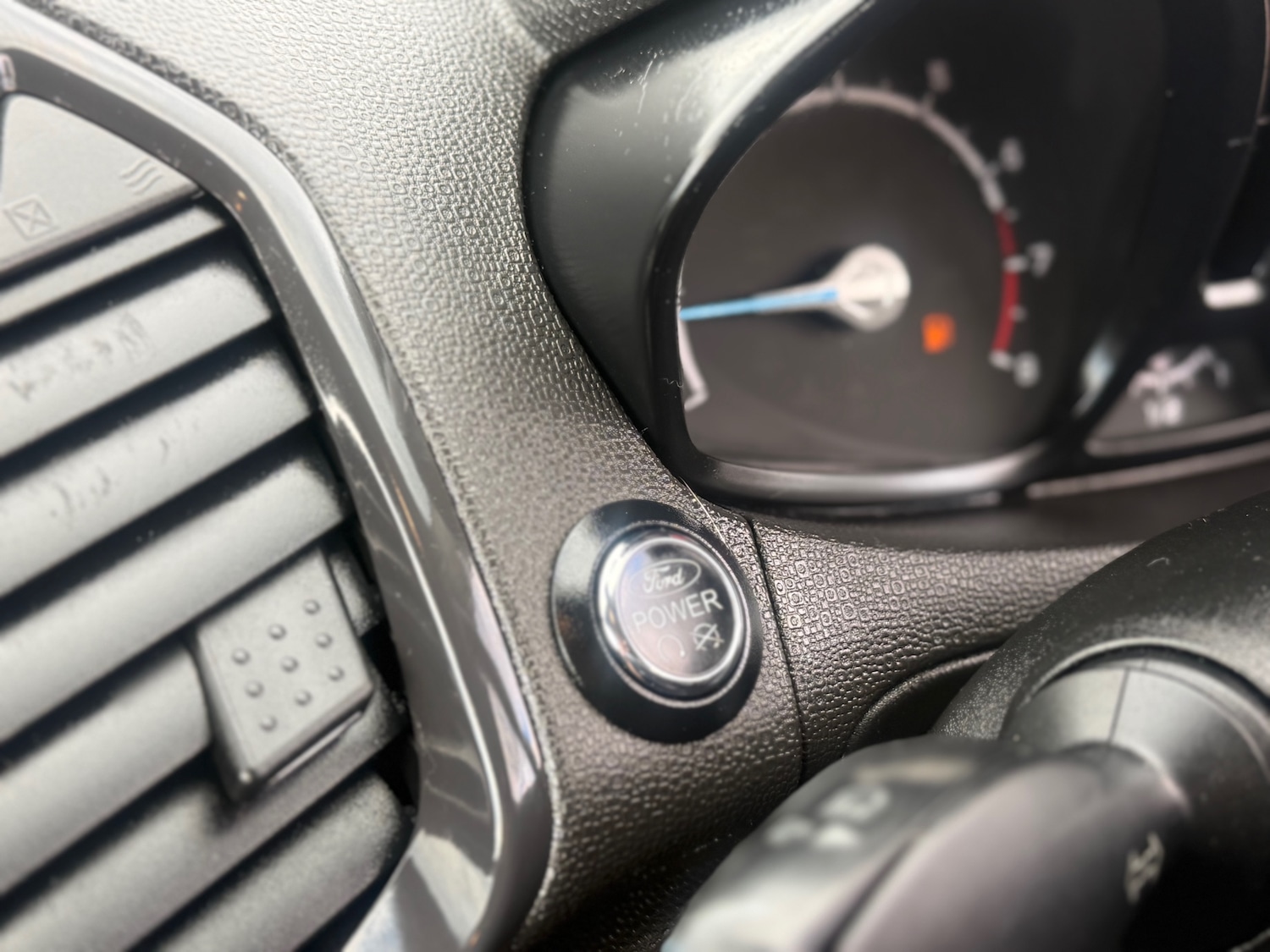 Used Ford Ecosport 2015 for sale - 78094777: Photo 10