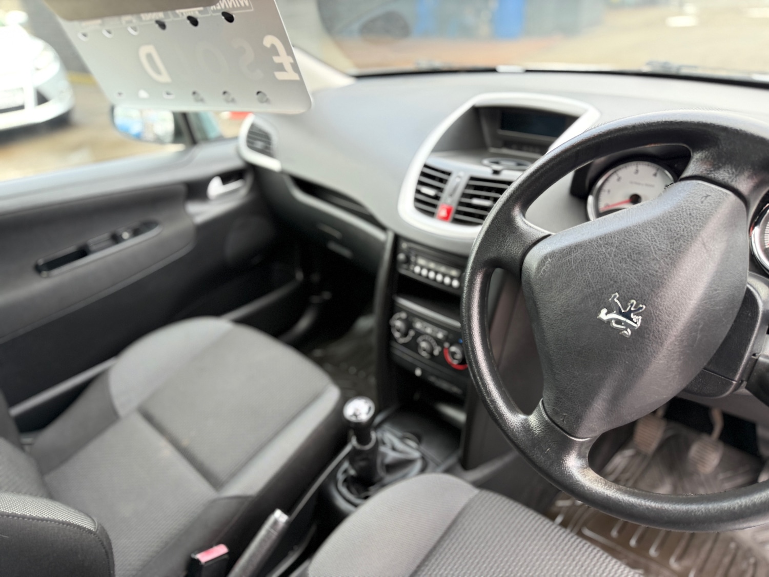 Used Peugeot 207 2009 for sale - 78197429: Photo 18