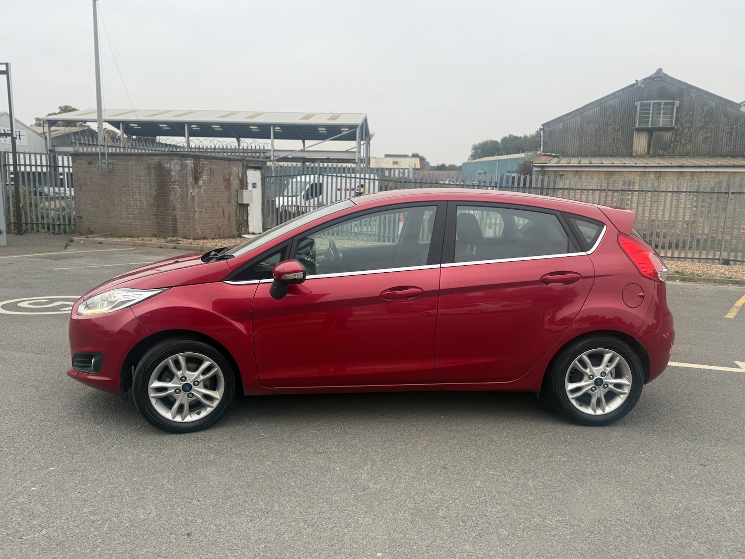 Used Ford Fiesta 2015 for sale - 78079380: Photo 7