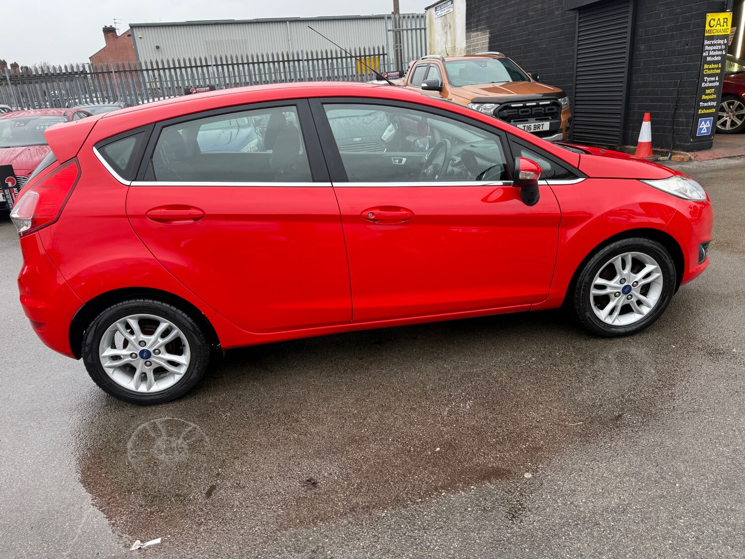 Used Ford Fiesta 2014 for sale - 78176847: Photo 15