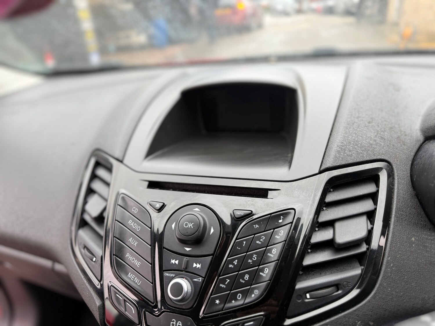 Used Ford Fiesta 2014 for sale - 78176847: Photo 27