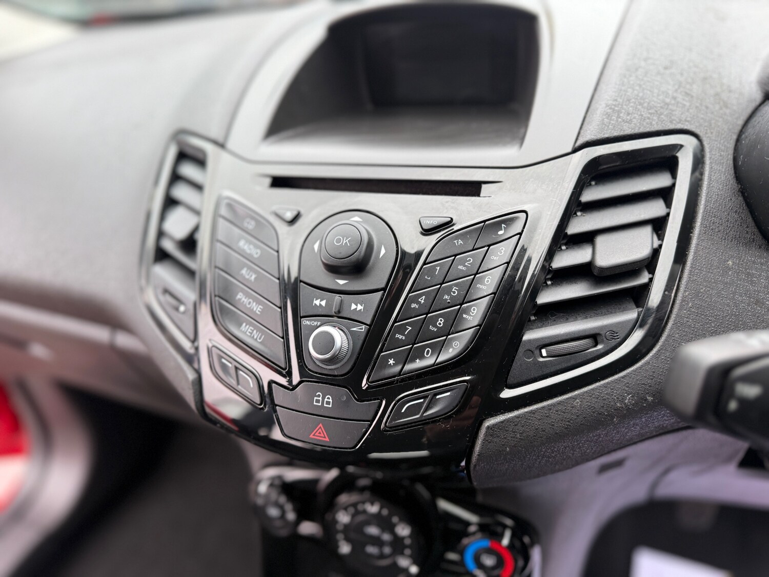 Used Ford Fiesta 2014 for sale - 78176847: Photo 28