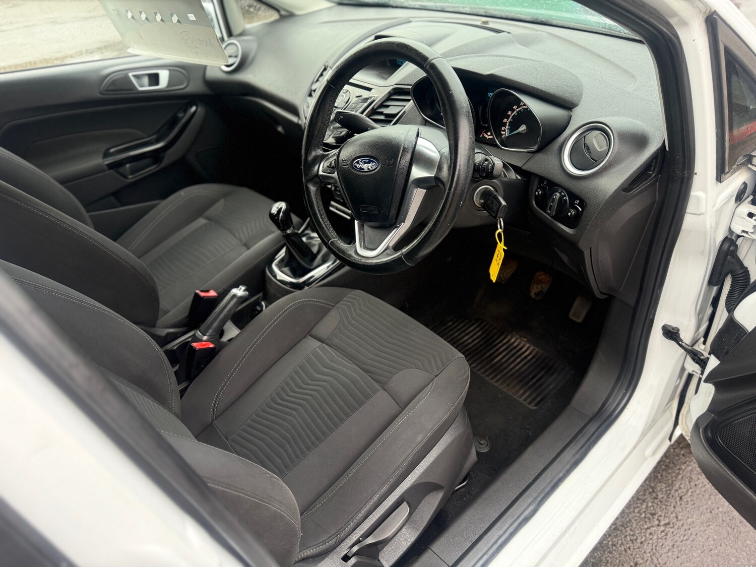 Used Ford Fiesta 2015 for sale - 78078820: Photo 17