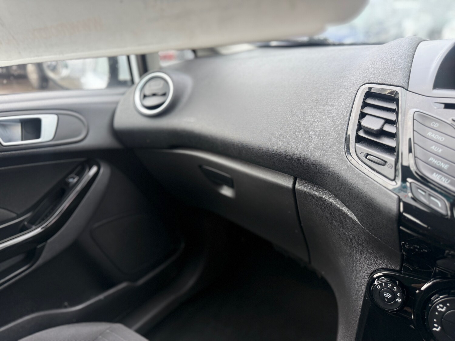 Used Ford Fiesta 2015 for sale - 78078820: Photo 26