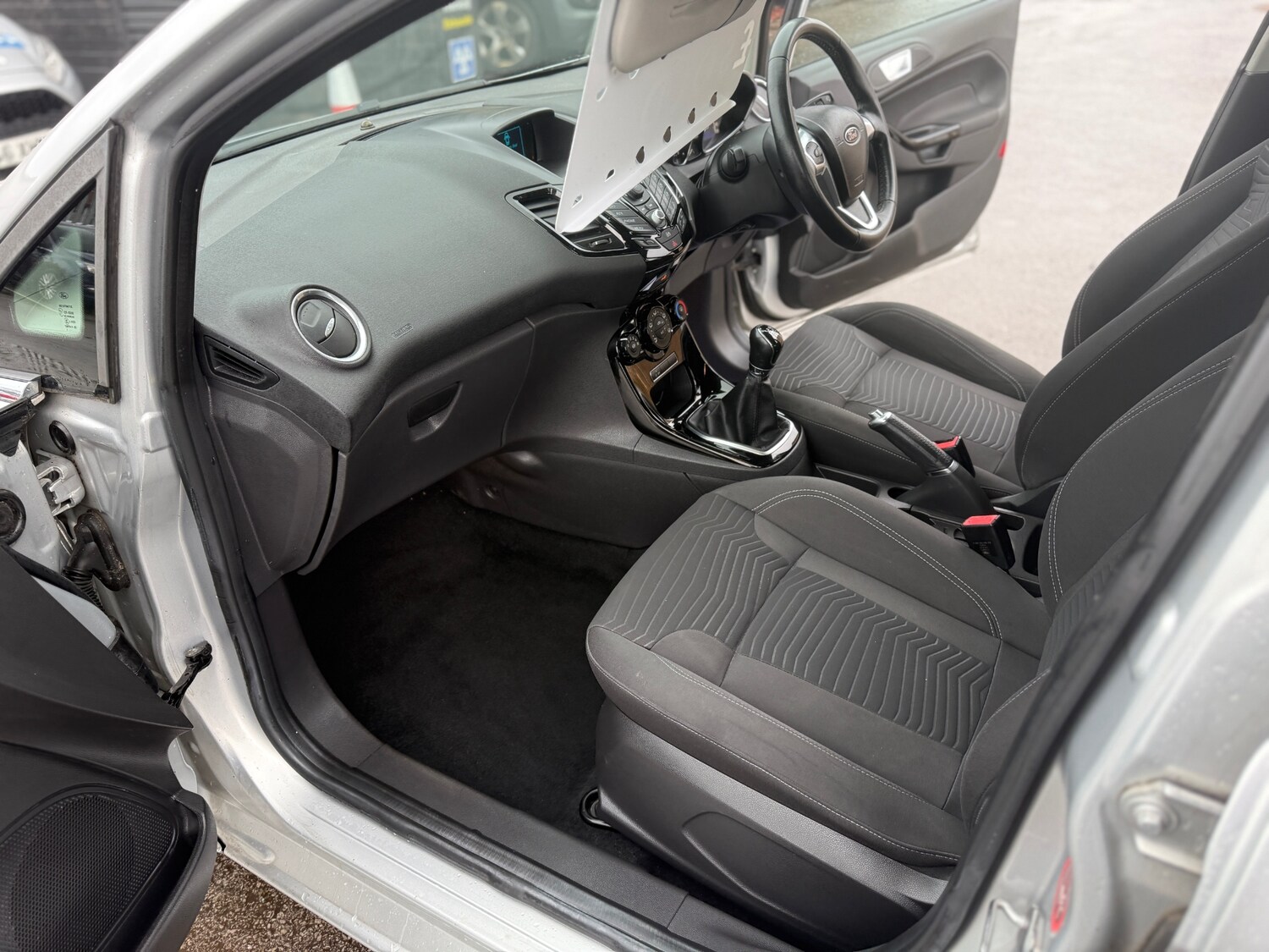 Used Ford Fiesta 2013 for sale - 78078808: Photo 24