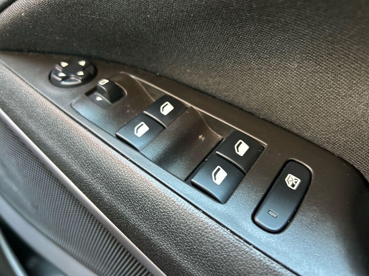 Used Vauxhall Crossland 2021 for sale - 77742175: Photo 45