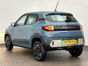 Used Dacia Spring 2025 for sale - 76762615: Photo