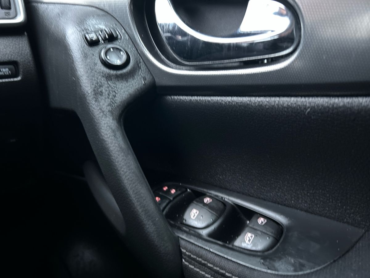 Used Nissan Qashqai 2017 for sale - 77546387: Photo 44