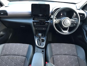 Used Toyota Yaris Cross 2023 for sale - 77217699: Photo