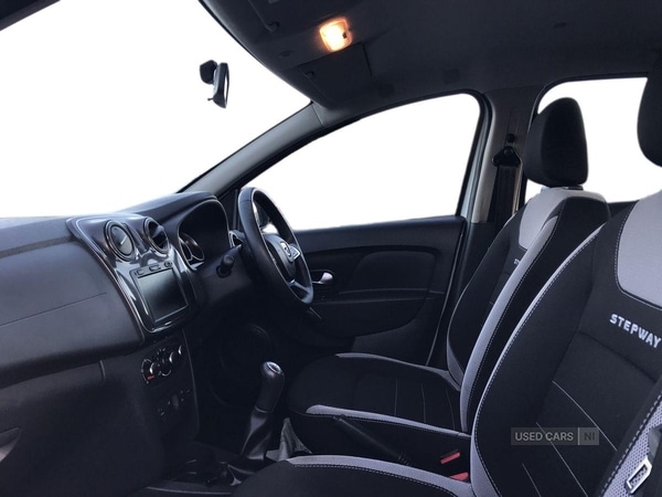 Used Dacia Sandero Stepway 2020 for sale - 76803003: Photo 5