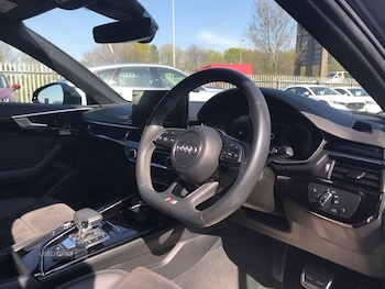 Used Audi A4 2021 for sale - 79085462: Photo