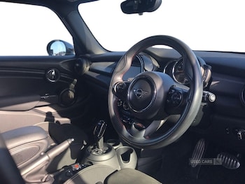 Used MINI Hatch 2019 for sale - 79083362: Photo