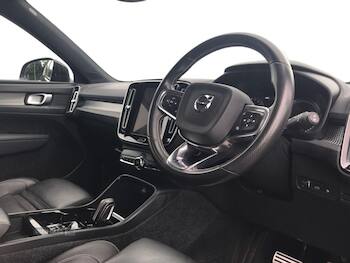 Used Volvo XC40 2021 for sale - 79699273: Photo