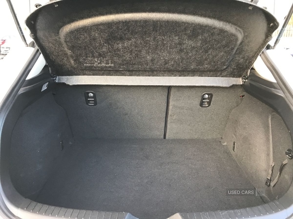 Used Mazda Mazda3 2017 for sale - 76715948: Photo 8