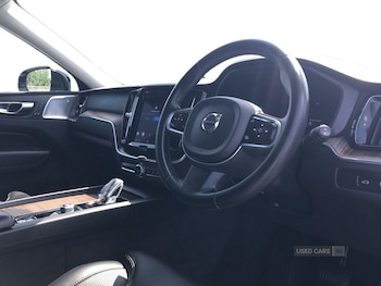 Used Volvo XC60 2023 for sale - 78685450: Photo