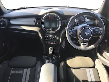 Used MINI Hatch 2019 for sale - 77697031: Photo