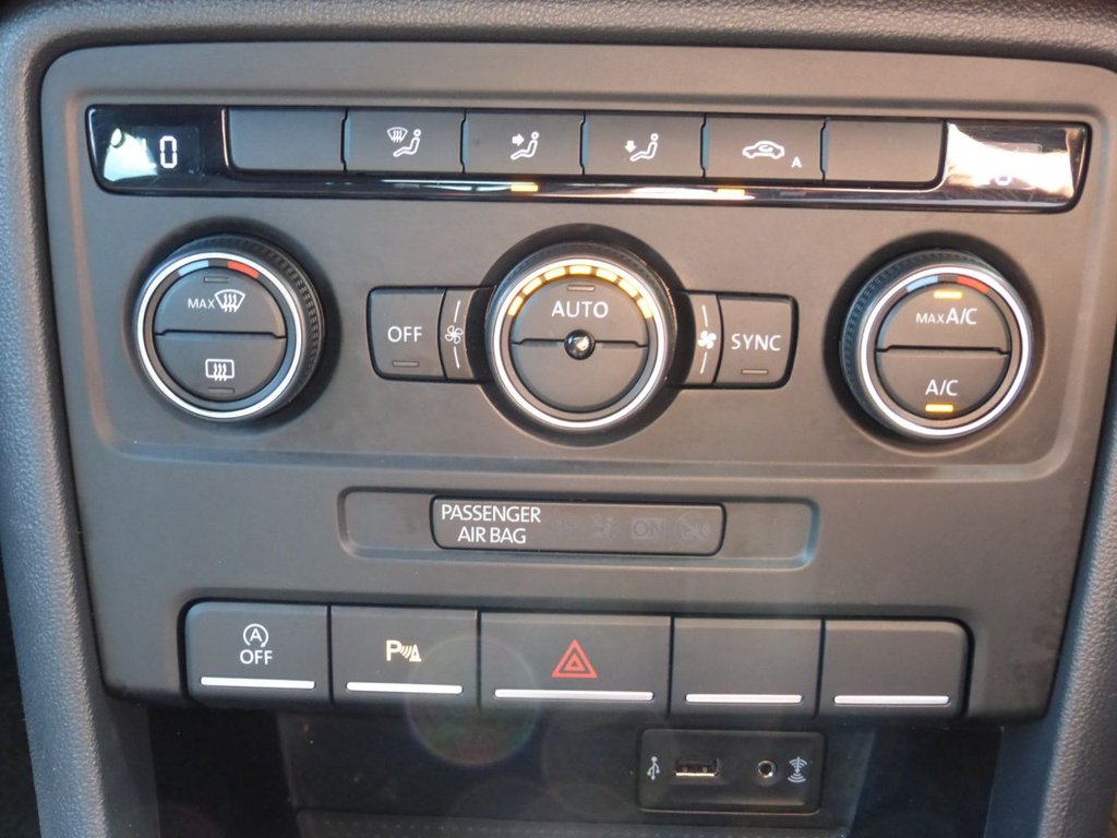 Used Volkswagen Beetle 2015 for sale - 75654405: Photo 21