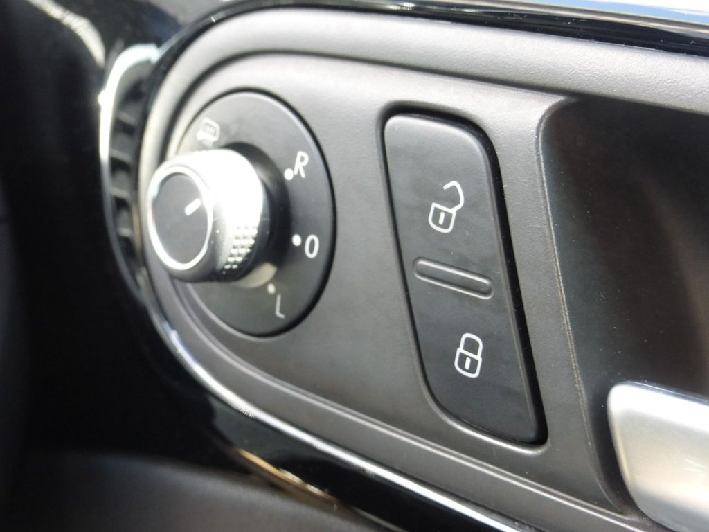 Used Volkswagen Beetle 2015 for sale - 75654405: Photo 26