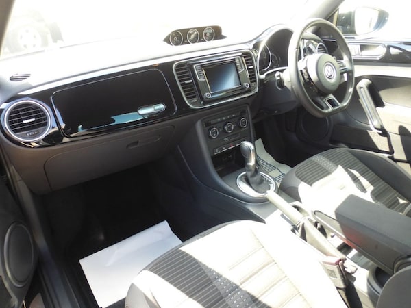 Used Volkswagen Beetle 2015 for sale - 75654405: Photo 4