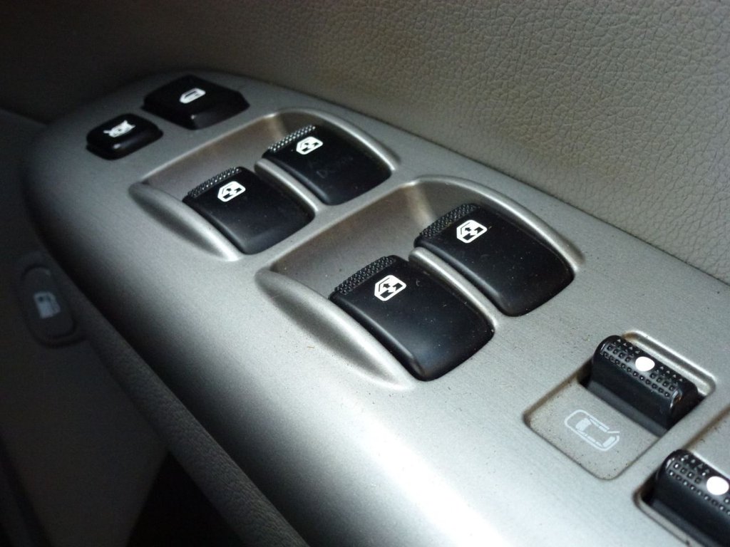 Used Kia Sedona 2011 for sale - 76950747: Photo 10