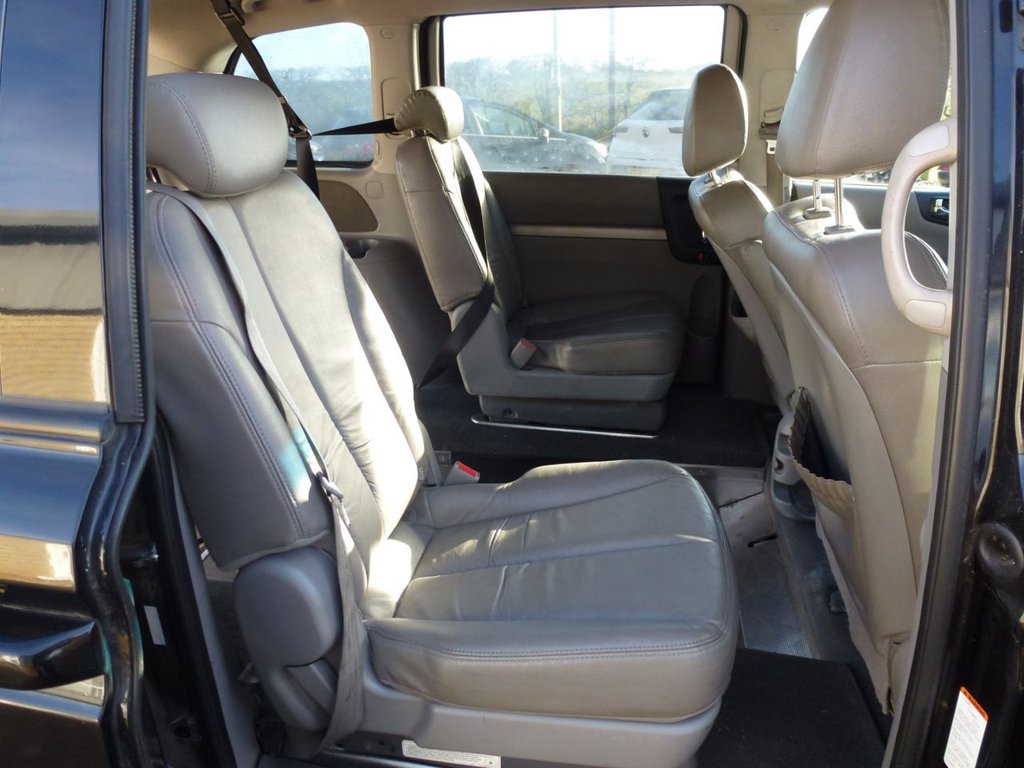Used Kia Sedona 2011 for sale - 76950747: Photo 23