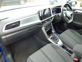 Used Volkswagen T-Roc 2023 for sale - 79562981: Photo