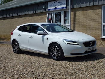 Used Volvo V40 2018 for sale - 79103806: Photo
