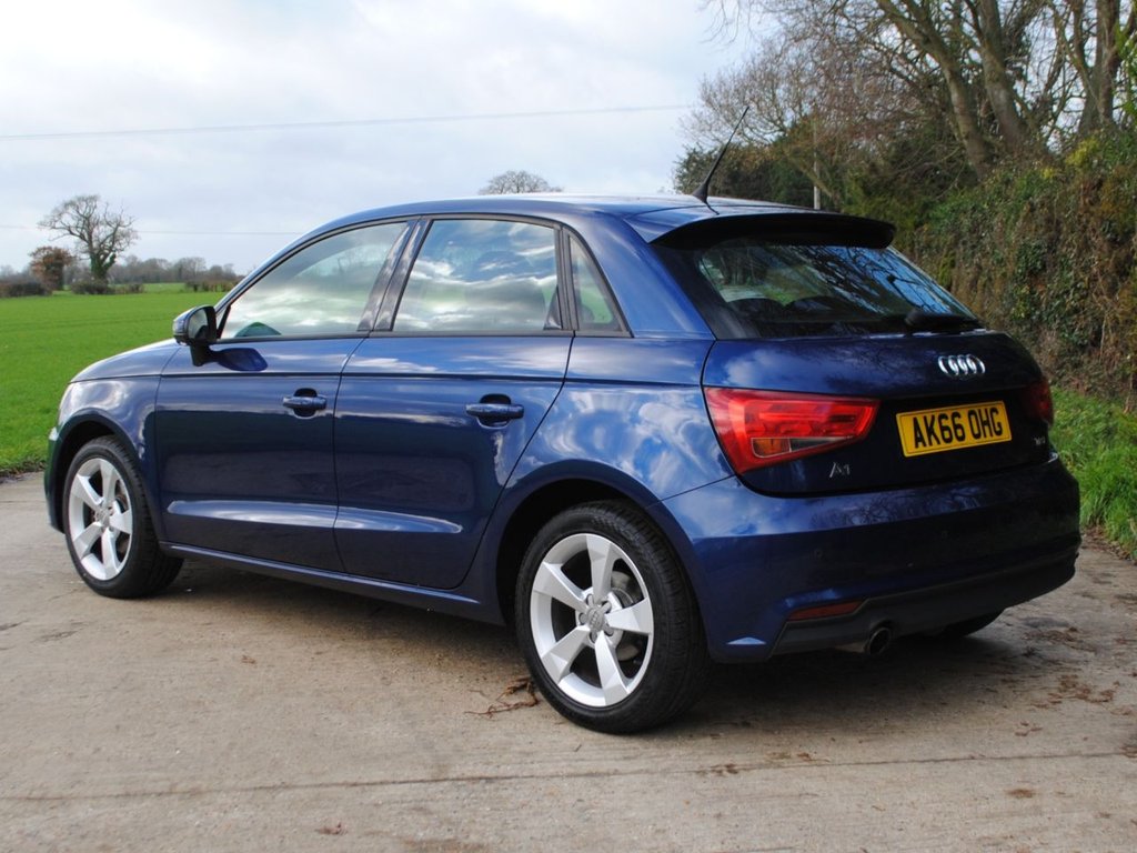 Used Audi A1 2016 for sale - 76962279: Photo 2