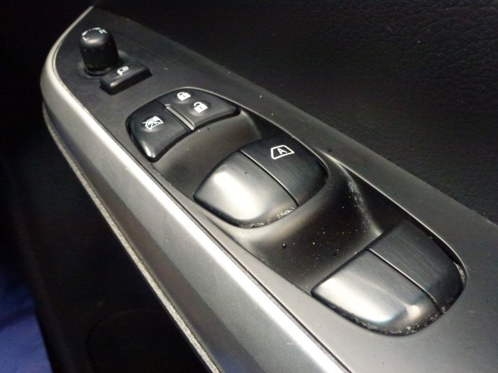 Used Nissan Navara 2017 for sale - 77250559: Photo 15