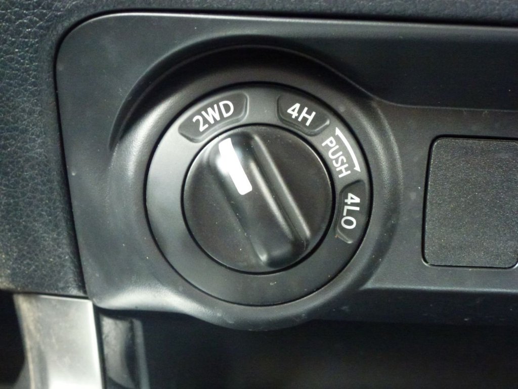 Used Nissan Navara 2017 for sale - 77250559: Photo 21