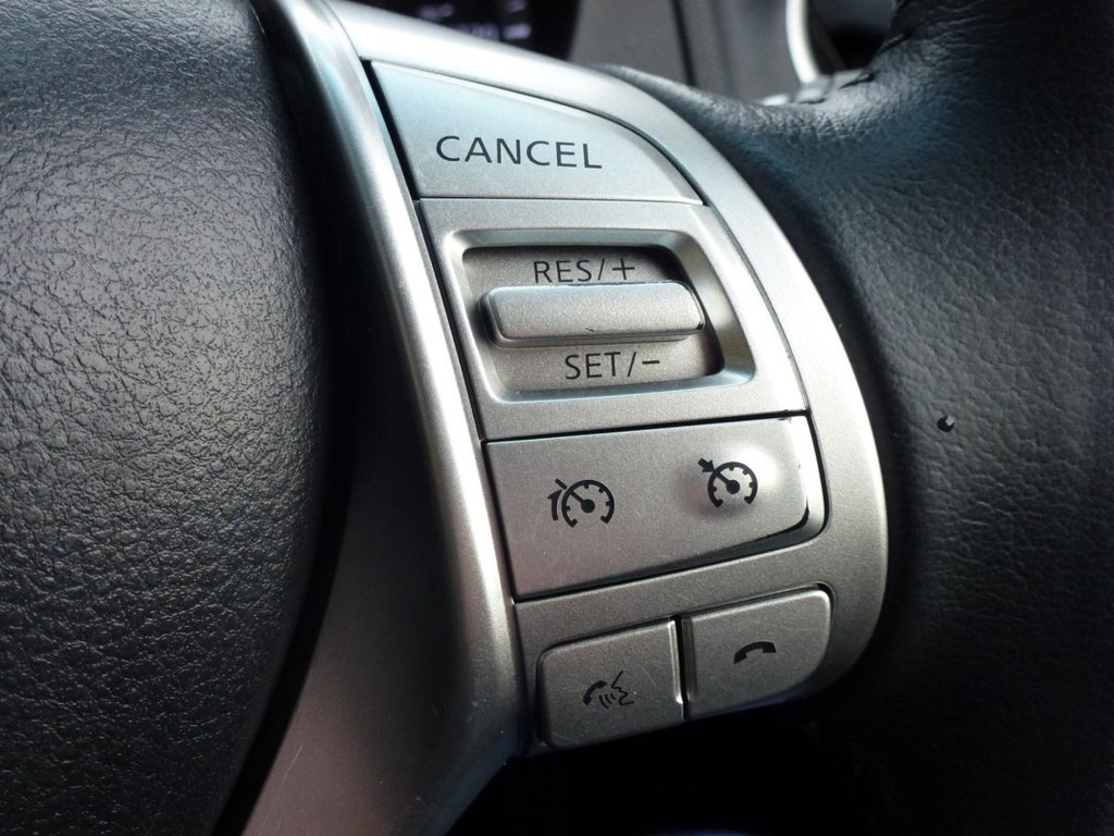 Used Nissan Navara 2017 for sale - 77250559: Photo 25