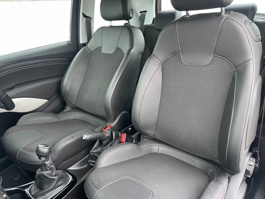 Used Vauxhall ADAM 2017 for sale - 76147523: Photo 9