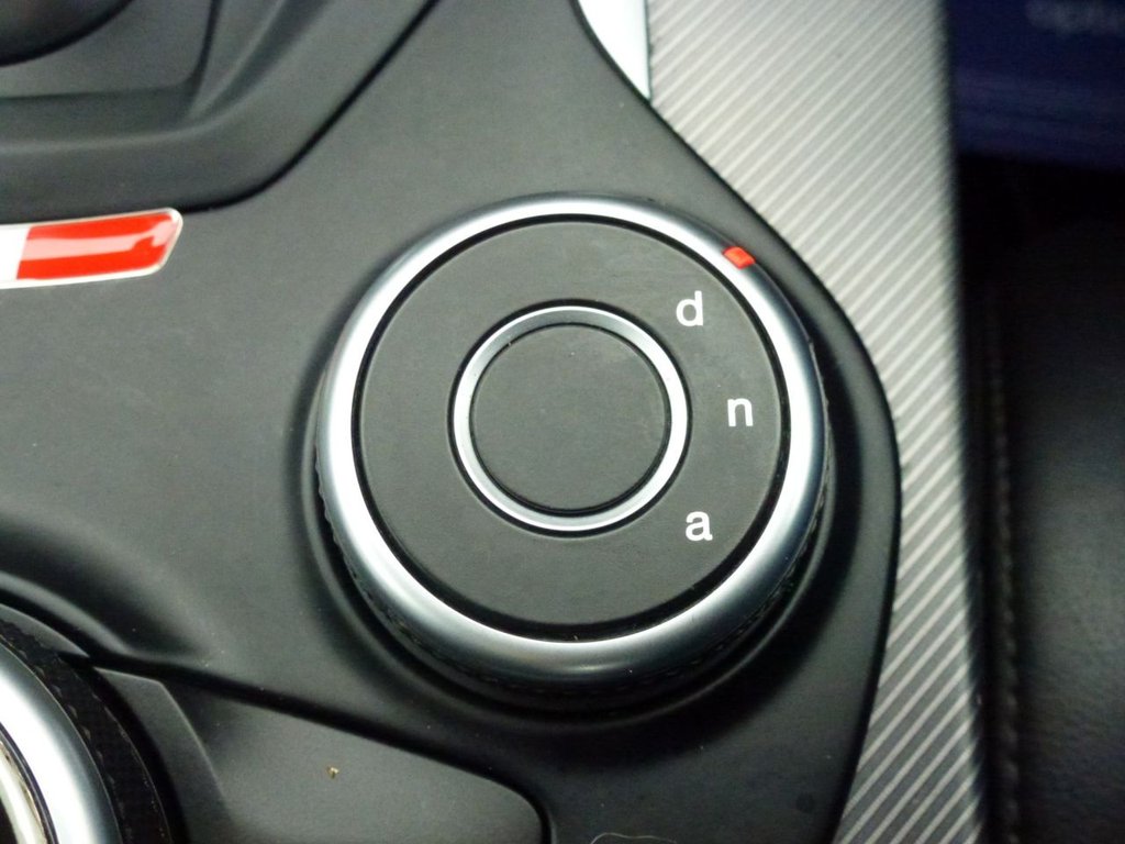 Used Alfa Romeo Giulia 2017 for sale - 77384162: Photo 30