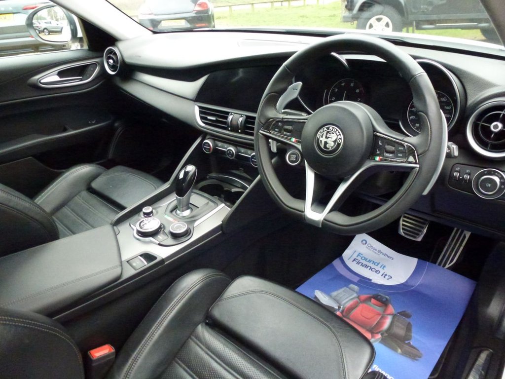 Used Alfa Romeo Giulia 2017 for sale - 77384162: Photo 9