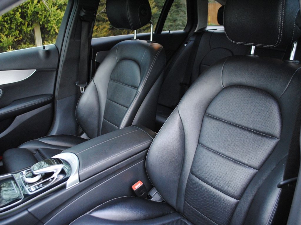 Used Mercedes-Benz C Class 2017 for sale - 77463726: Photo 4