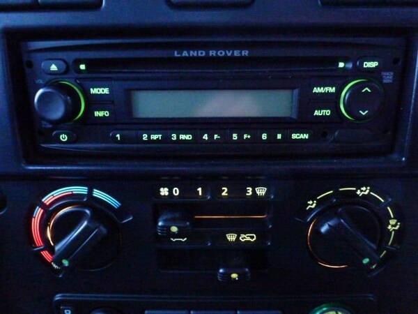 Used Land Rover Defender 2011 for sale - 71271058: Photo 20