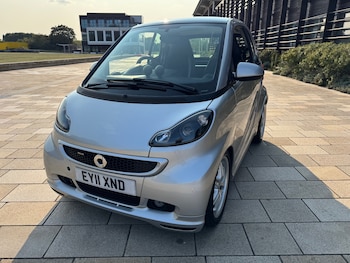 Used smart fortwo 2011 for sale - 75606690: Photo
