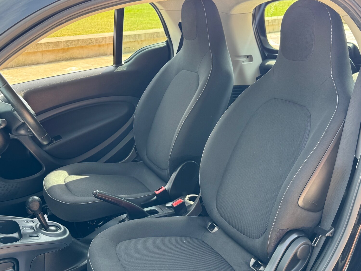 Used smart fortwo 2017 for sale - 77555670: Photo 12