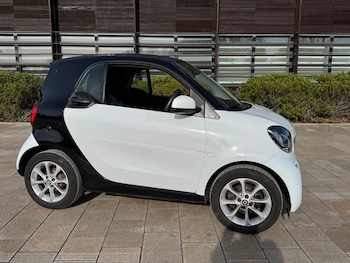 Used smart fortwo 2017 for sale - 77555670: Photo
