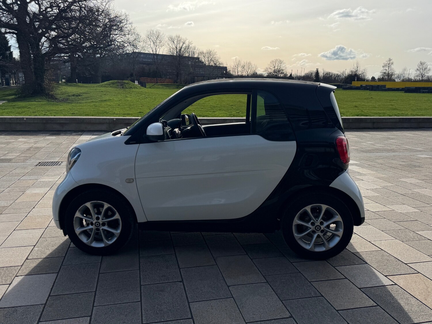 Used smart fortwo 2017 for sale - 77555670: Photo 5