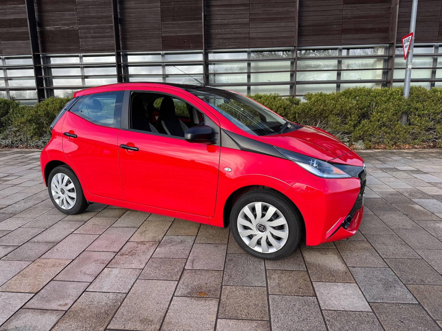 Used Toyota AYGO 2018 for sale - 76791654: Photo 1
