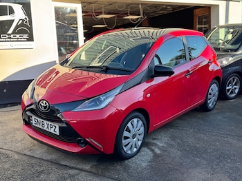 2018 (18) - 1.0 VVT-i X-Play 5dr