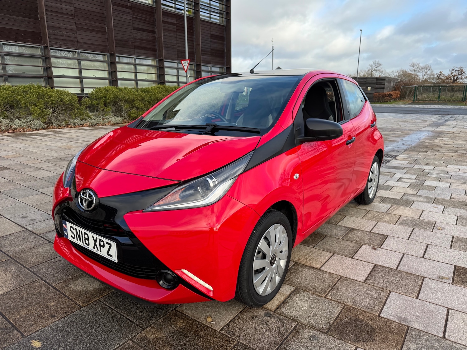 Used Toyota AYGO 2018 for sale - 76791654: Photo 3