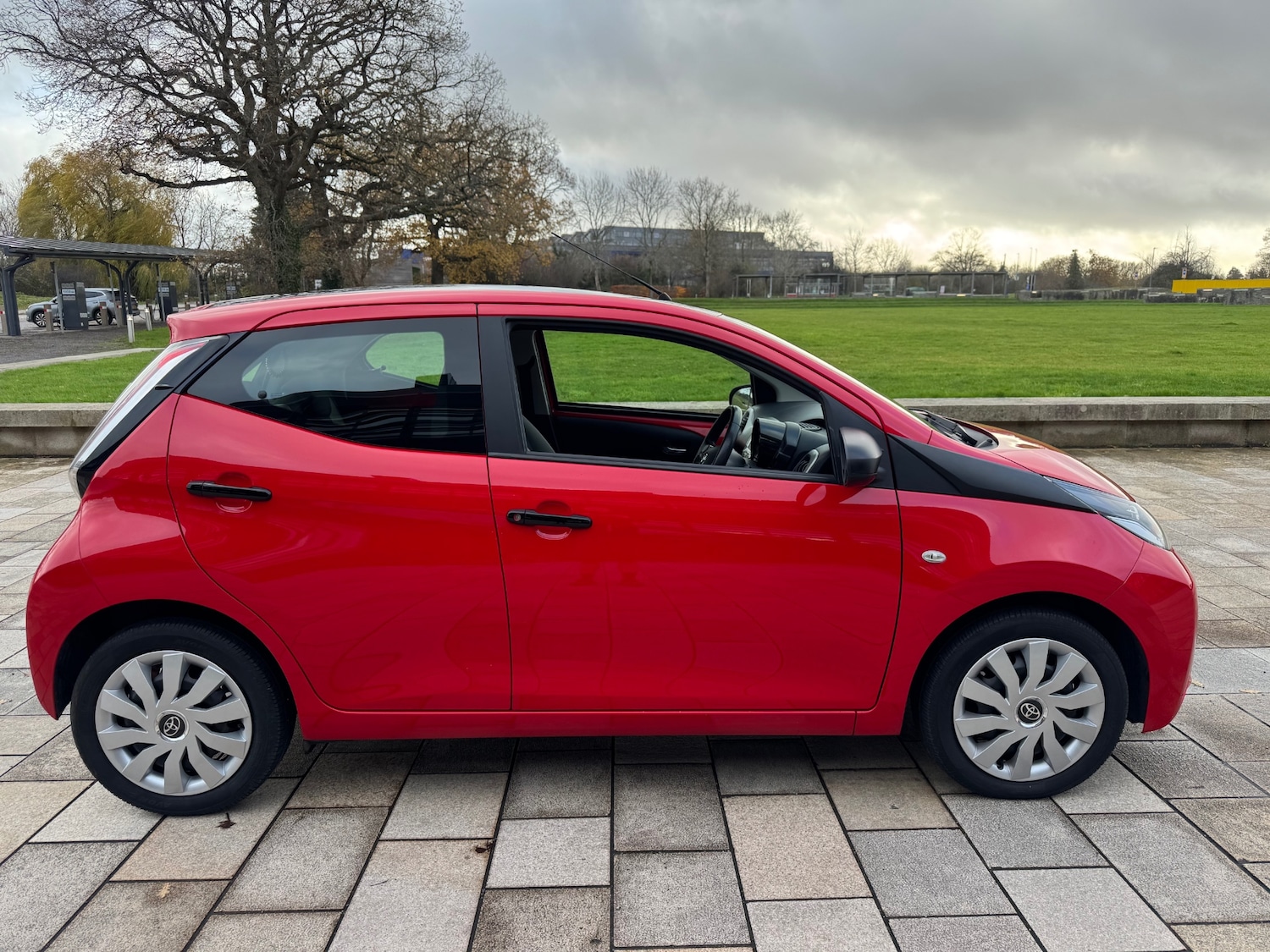 Used Toyota AYGO 2018 for sale - 76791654: Photo 8