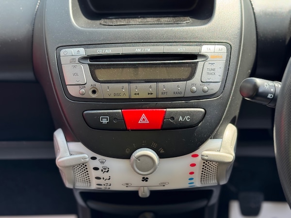 Used Peugeot 107 2012 for sale - 75604564: Photo 31
