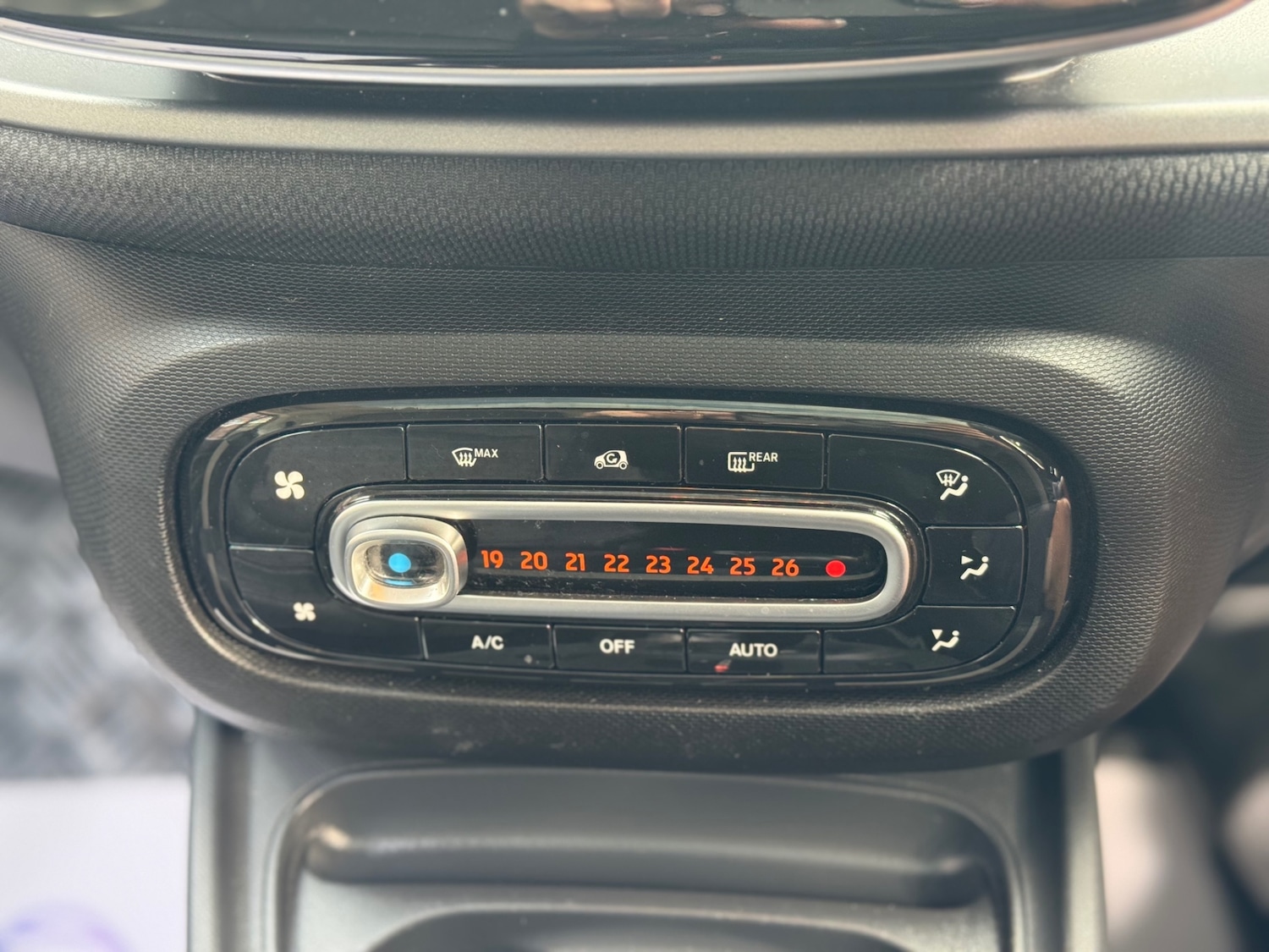 Used smart fortwo 2018 for sale - 76444680: Photo 30