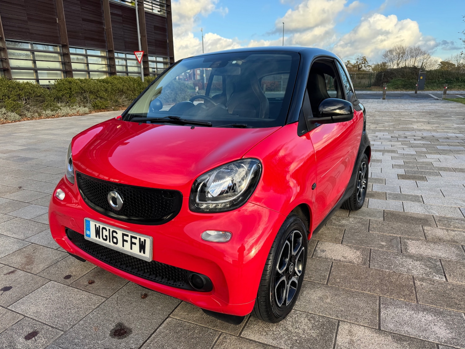 Used smart fortwo 2016 for sale - 76748971: Photo 3