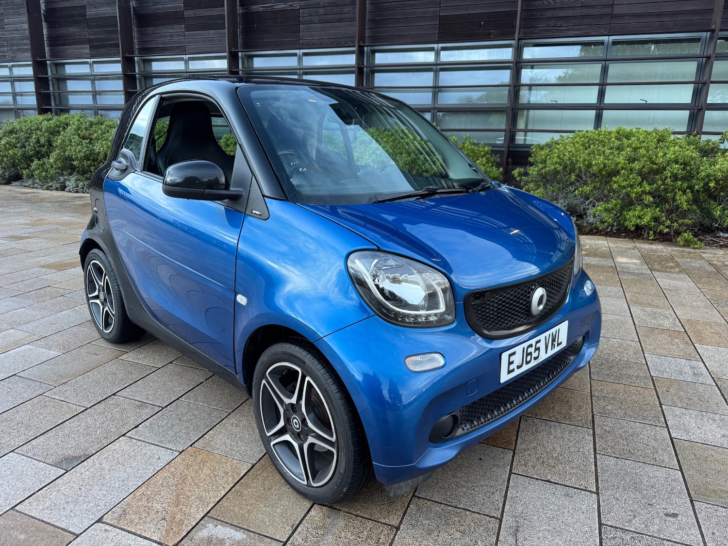 Used smart fortwo 2016 for sale - 76440073: Photo 2