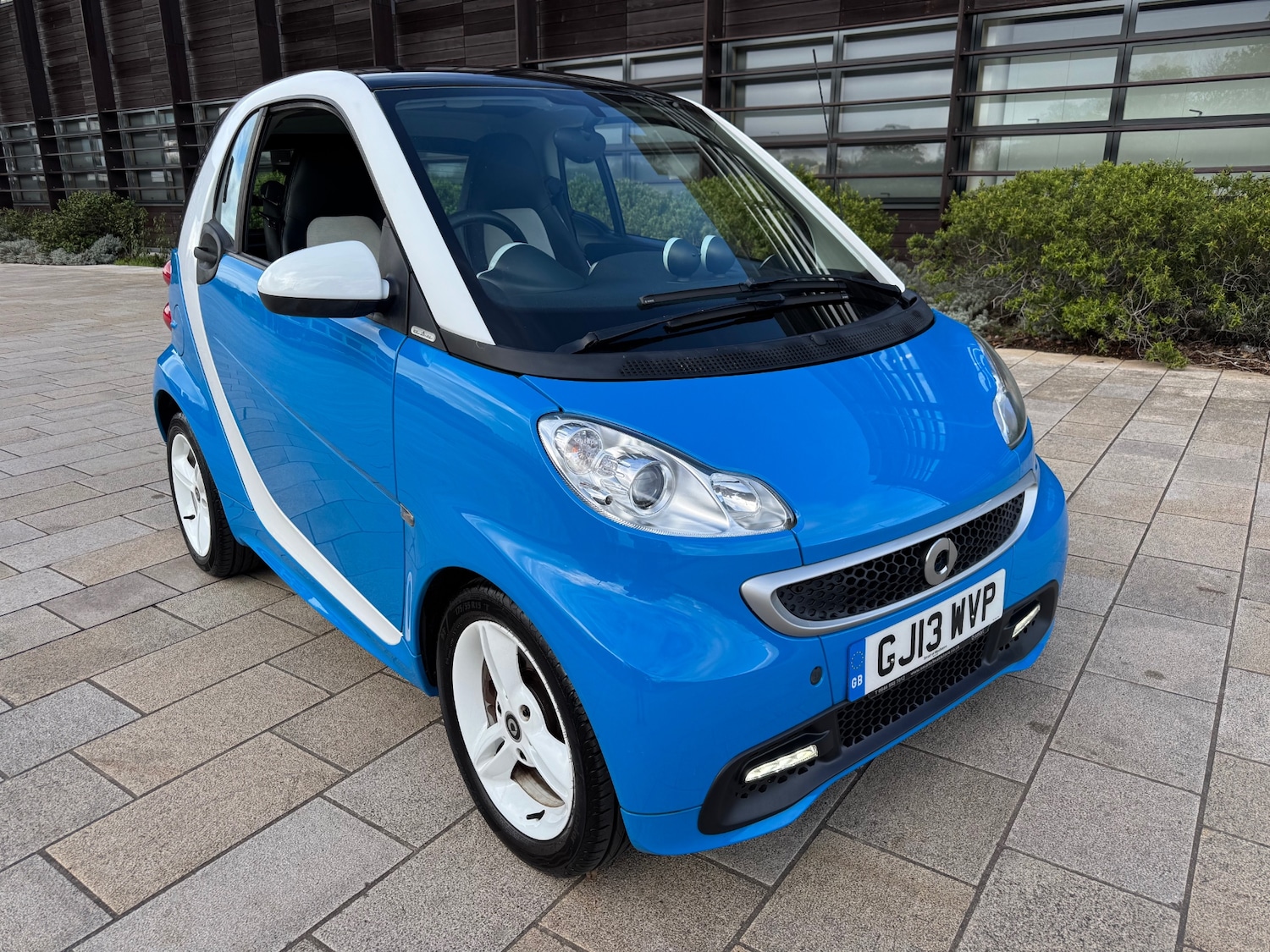 Used smart fortwo 2013 for sale - 76438550: Photo 2