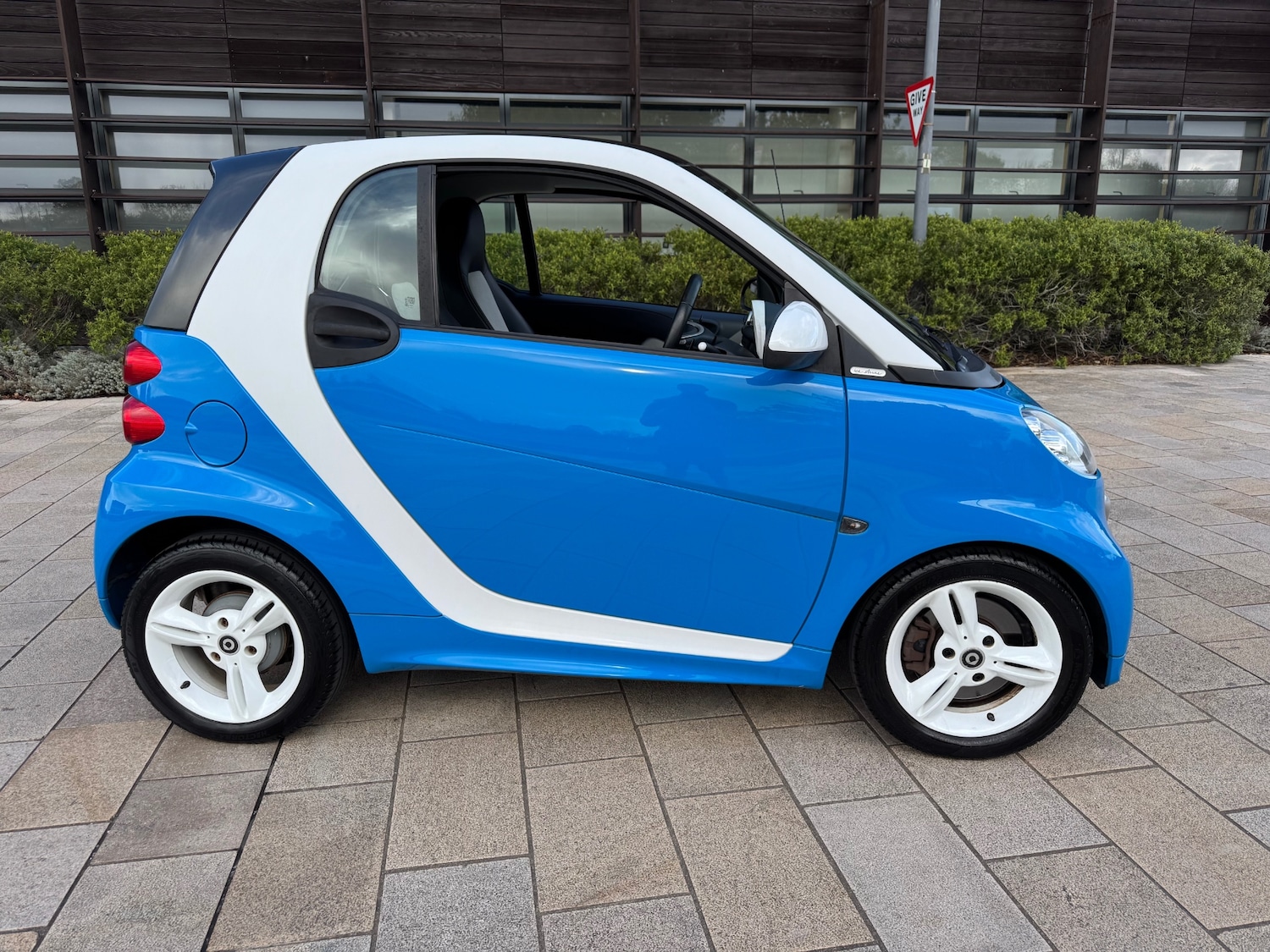 Used smart fortwo 2013 for sale - 76438550: Photo 8